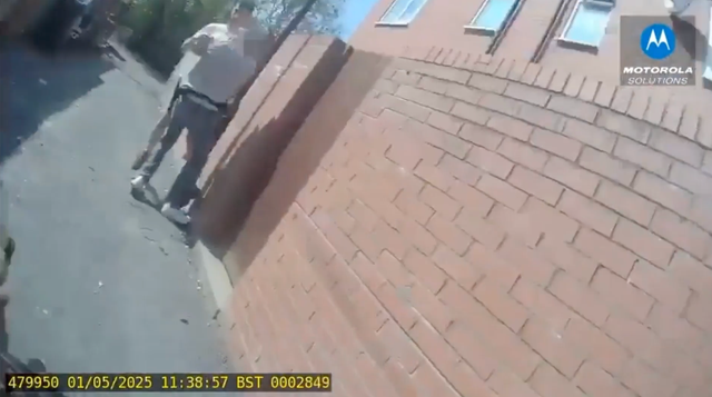 <p>Plain-clothes officer uses rugby skills to tackle wanted man</p>