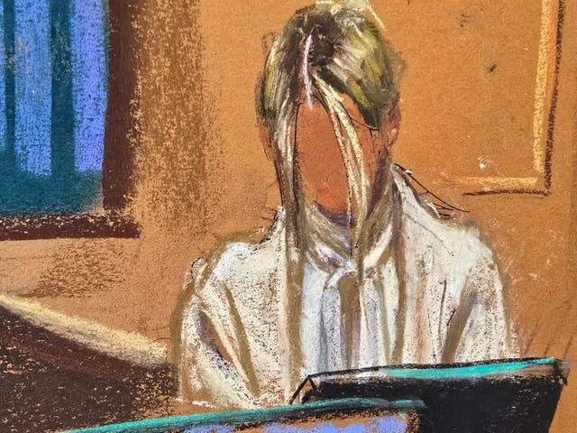 <p>La exempleada de Diddy, “Mia”, prestó declaración el jueves durante el juicio por tráfico sexual en un tribunal federal de Manhattan. </p>