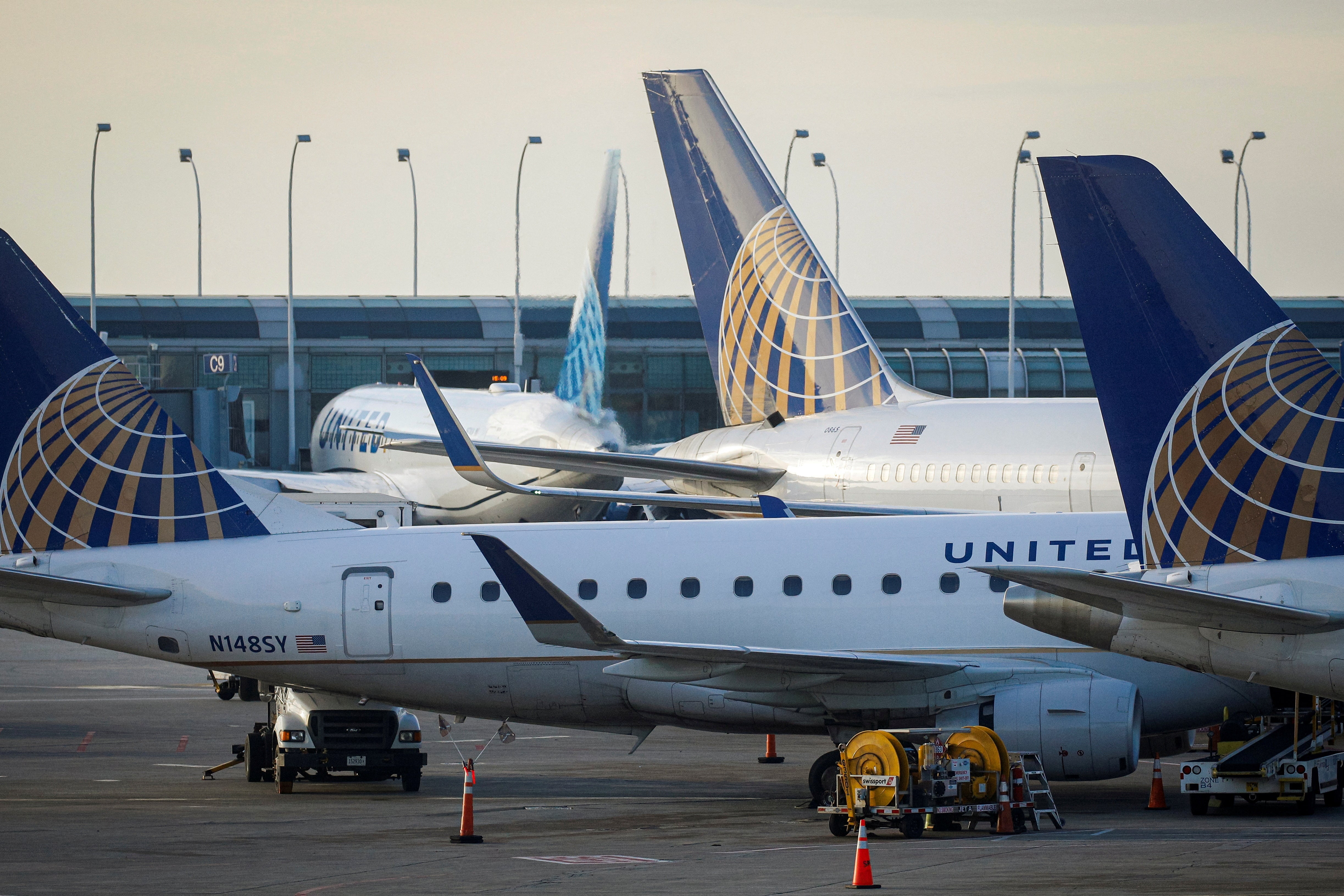 Reserve a fast lane pass for Chicago O'Hare’s Terminal 5 to speed through security