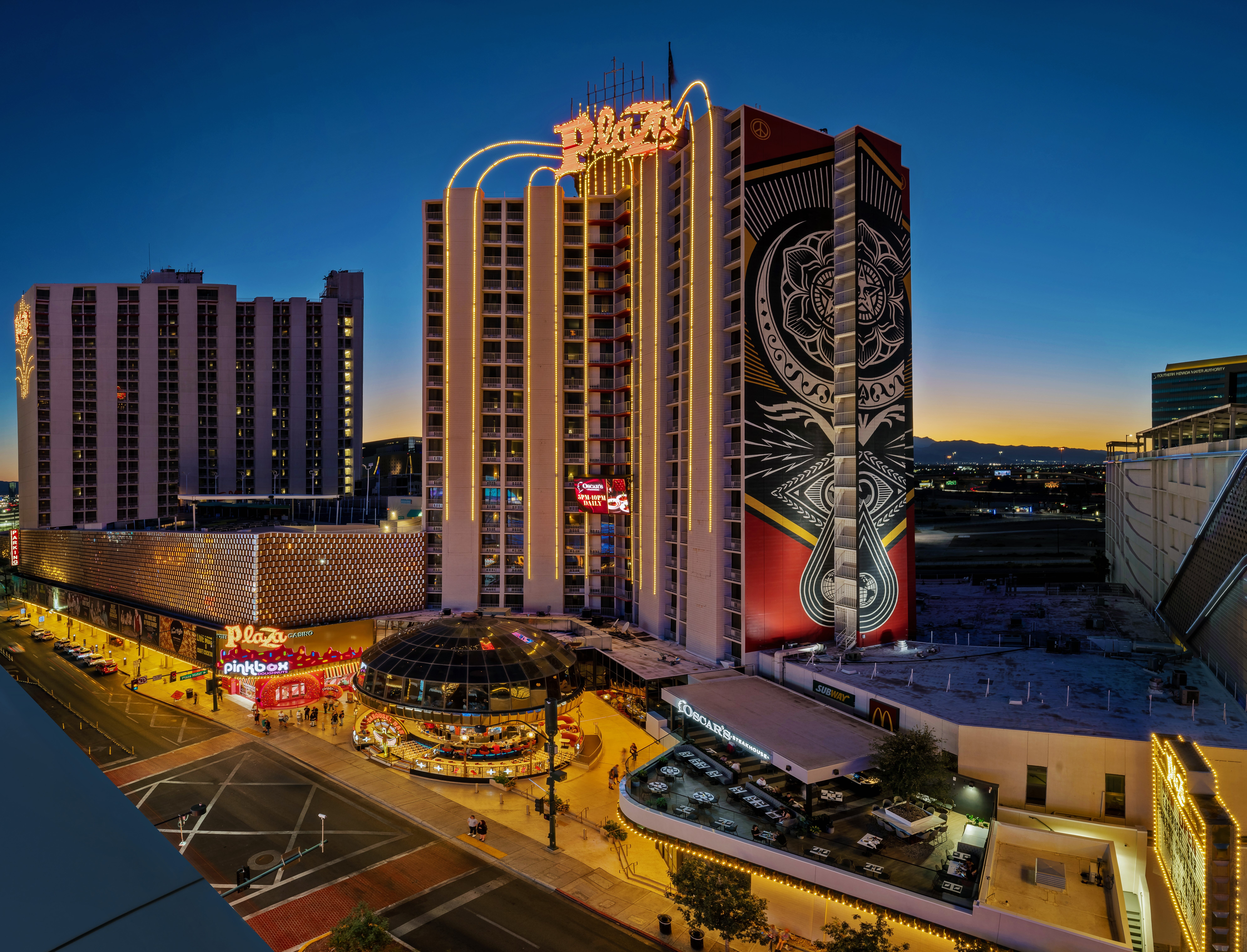 The package includes bottomless drinks from the Omaha Bar and Sports Book Bar on the Plaza casino floor
