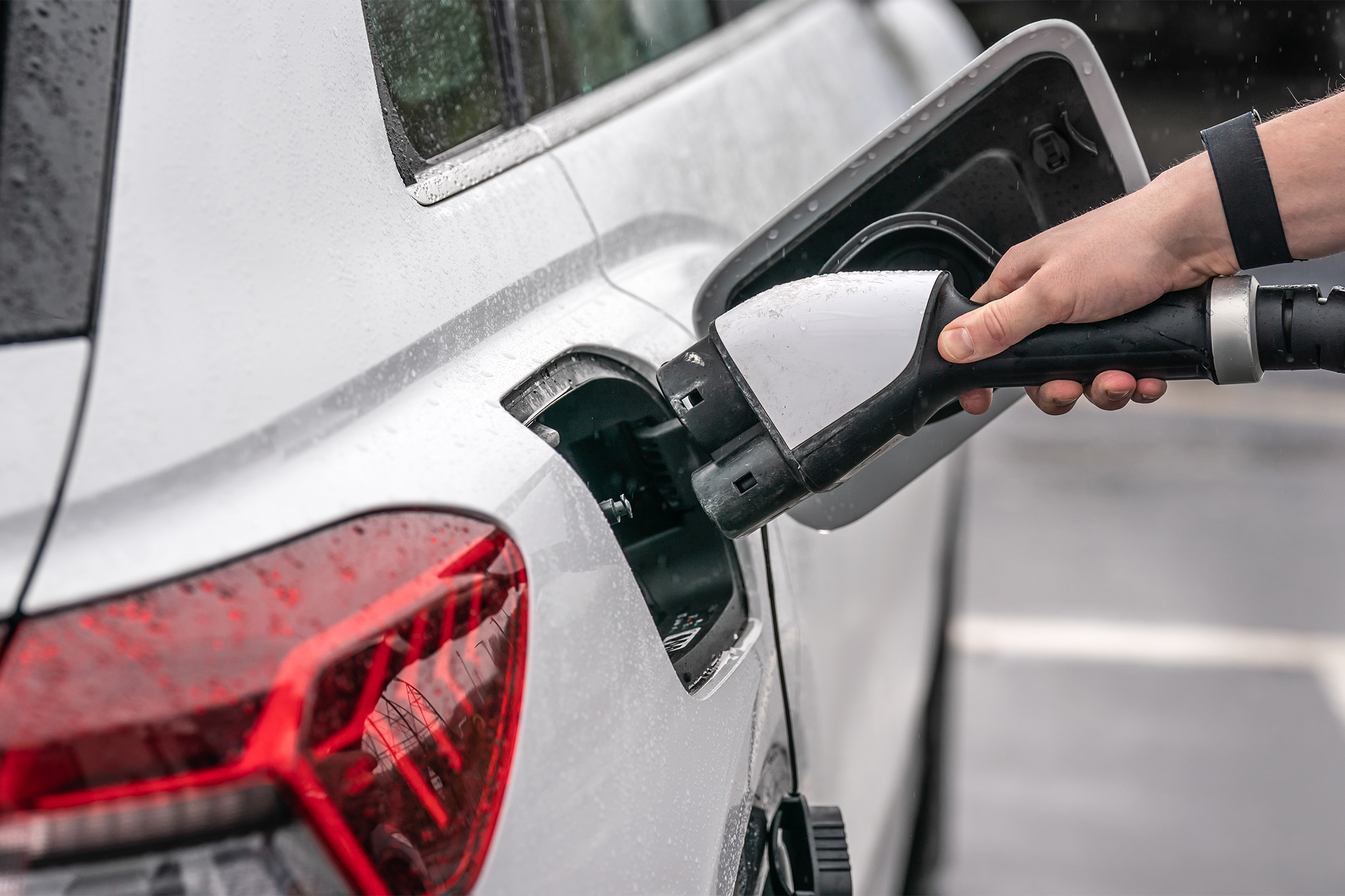 <p>Changes to planning regulations will make it easier to install public charge points</p>