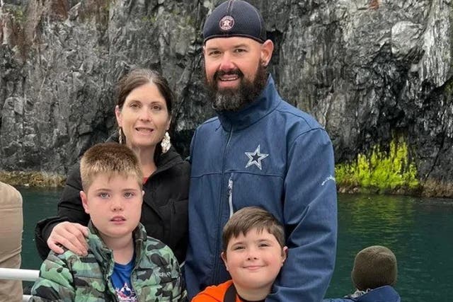 <p>David Maynard, de 42 años; Mary Maynard, de 37; y sus hijos Colton, de 11, y Brantley, de 8, estaban desaparecidos desde el naufragio</p>