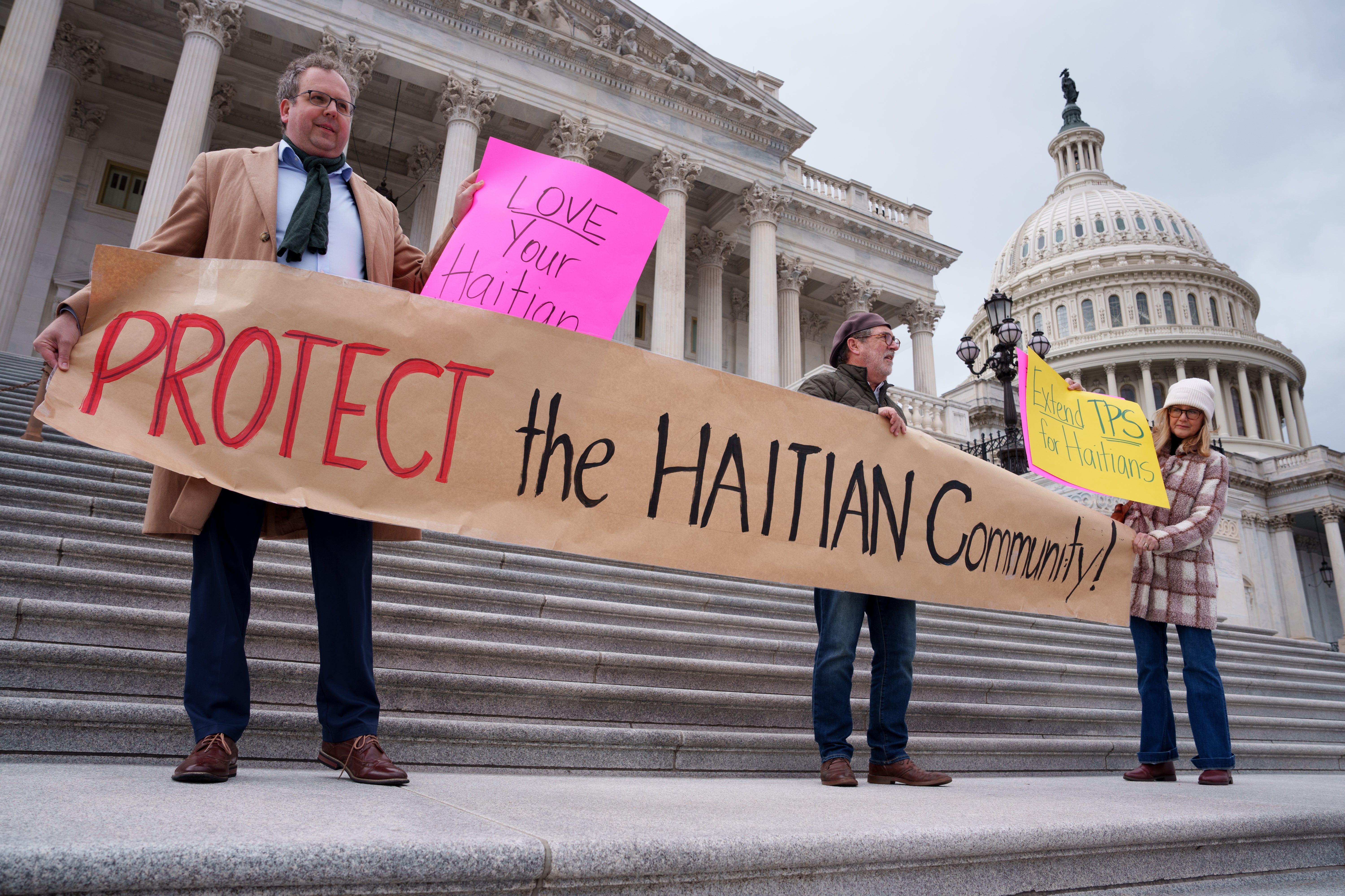 The Supreme Court on May 30 allowed the Trump administration to strip humanitarian protections for more than 500,000 immigrants from Cuba, Haiti, Nicaragua and Venezuela allowed to legally live and work in the country