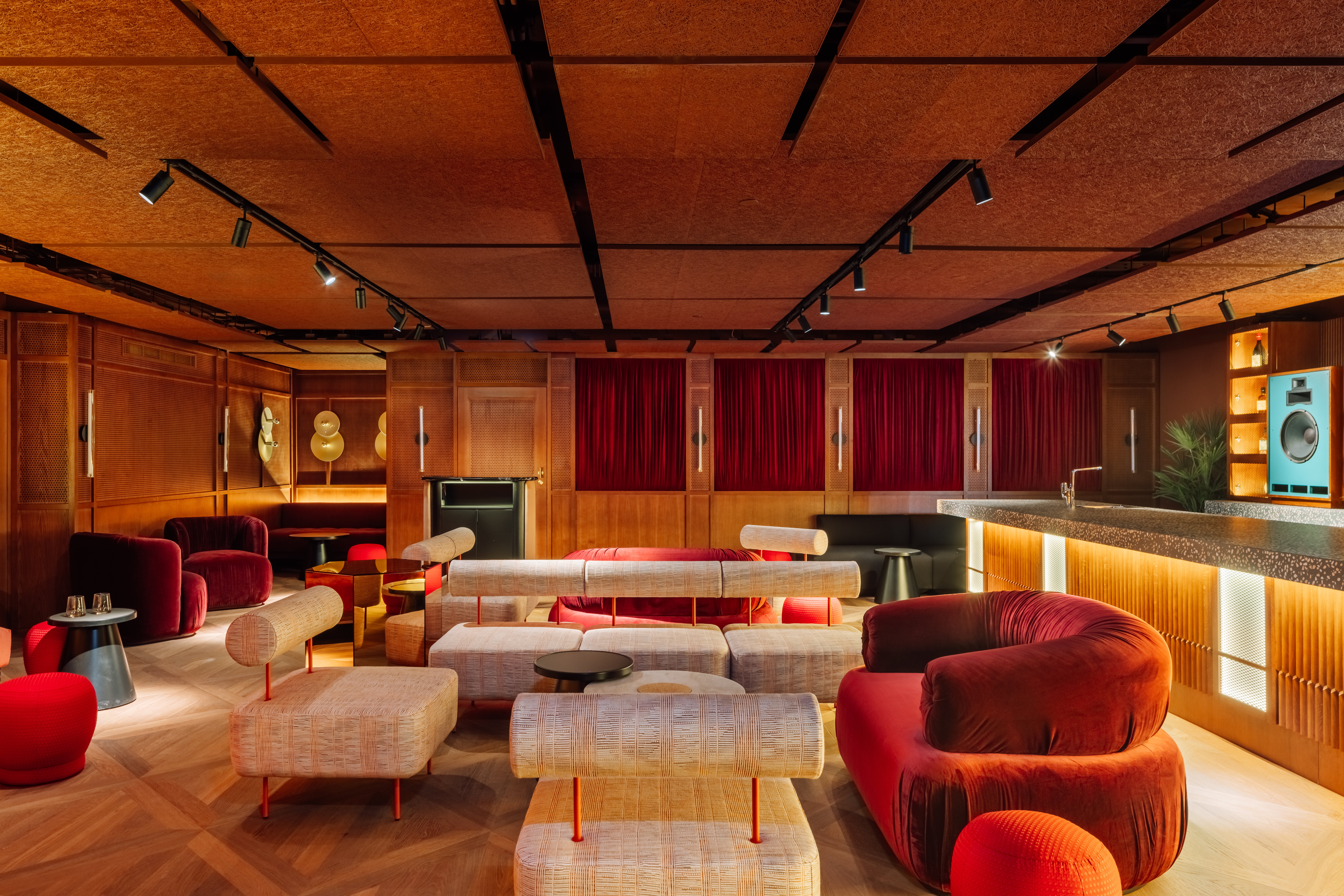 Check out the Kissaten listening bar at Locke de Santa Joana