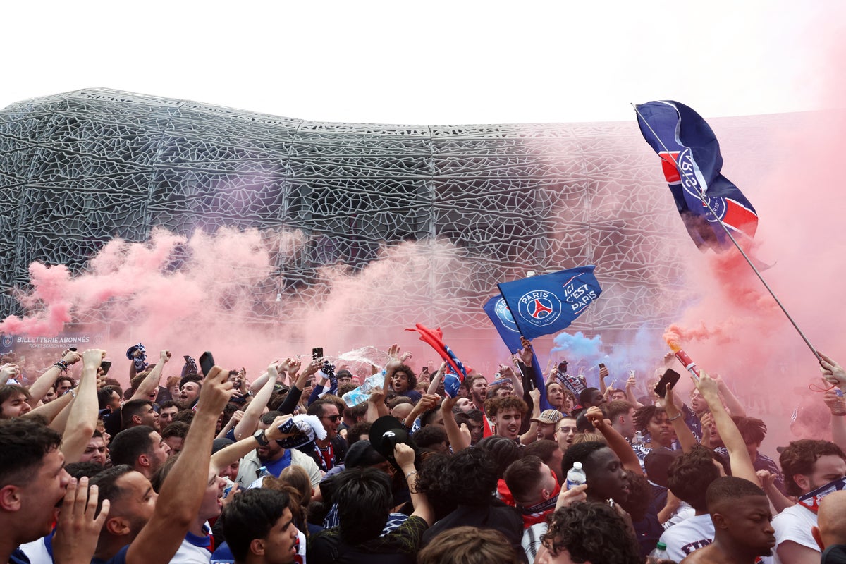 French Open players put off by fireworks as PSG fans build up to Champions League final