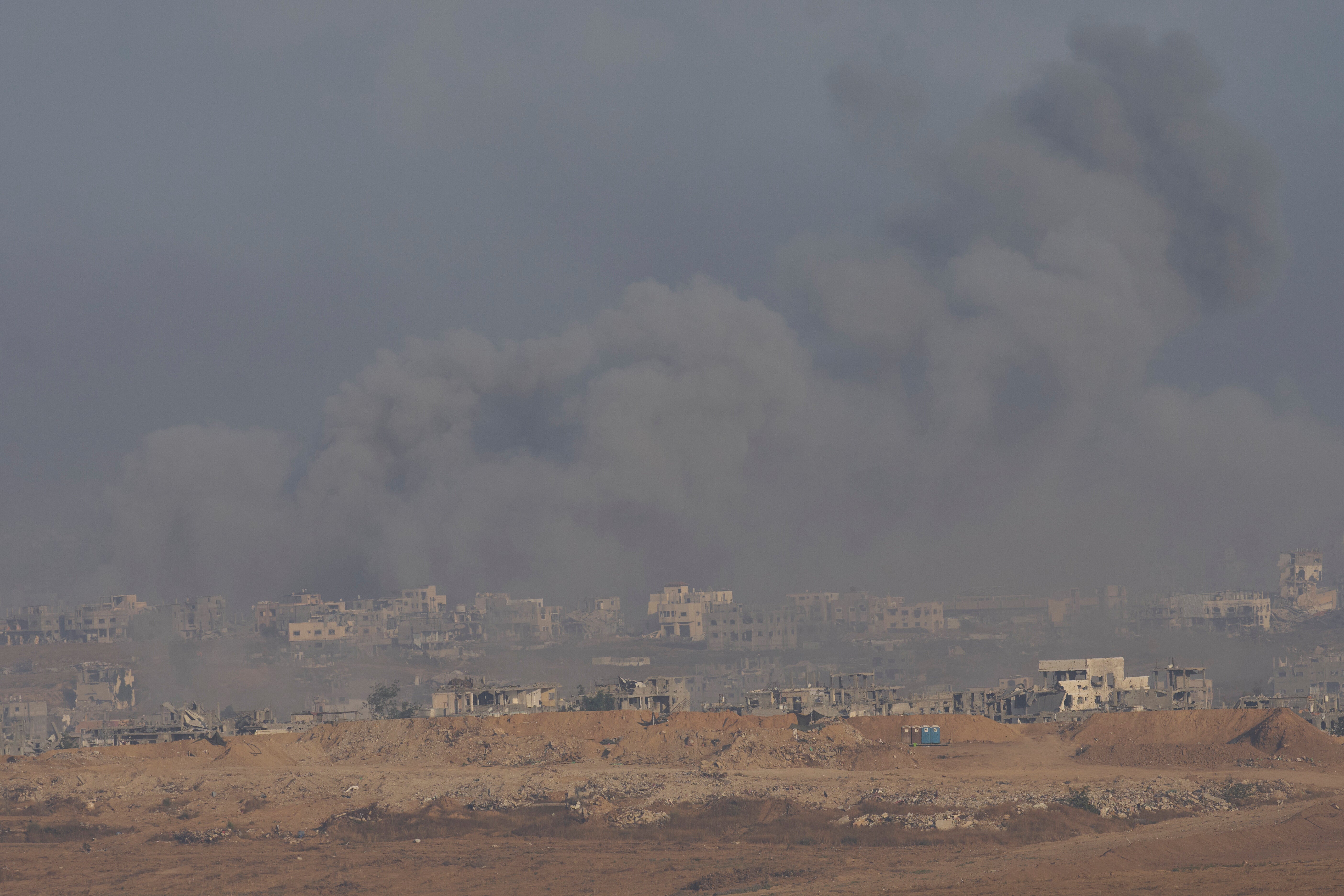 The smoke rises after the Israeli bombing of the army in Gaza Strip, seen from the southern Israel 1. June 2025. Years
