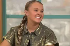 JoJo Siwa says Chris Hughes and her father are ‘best friends’ and her mother ‘adores’ him