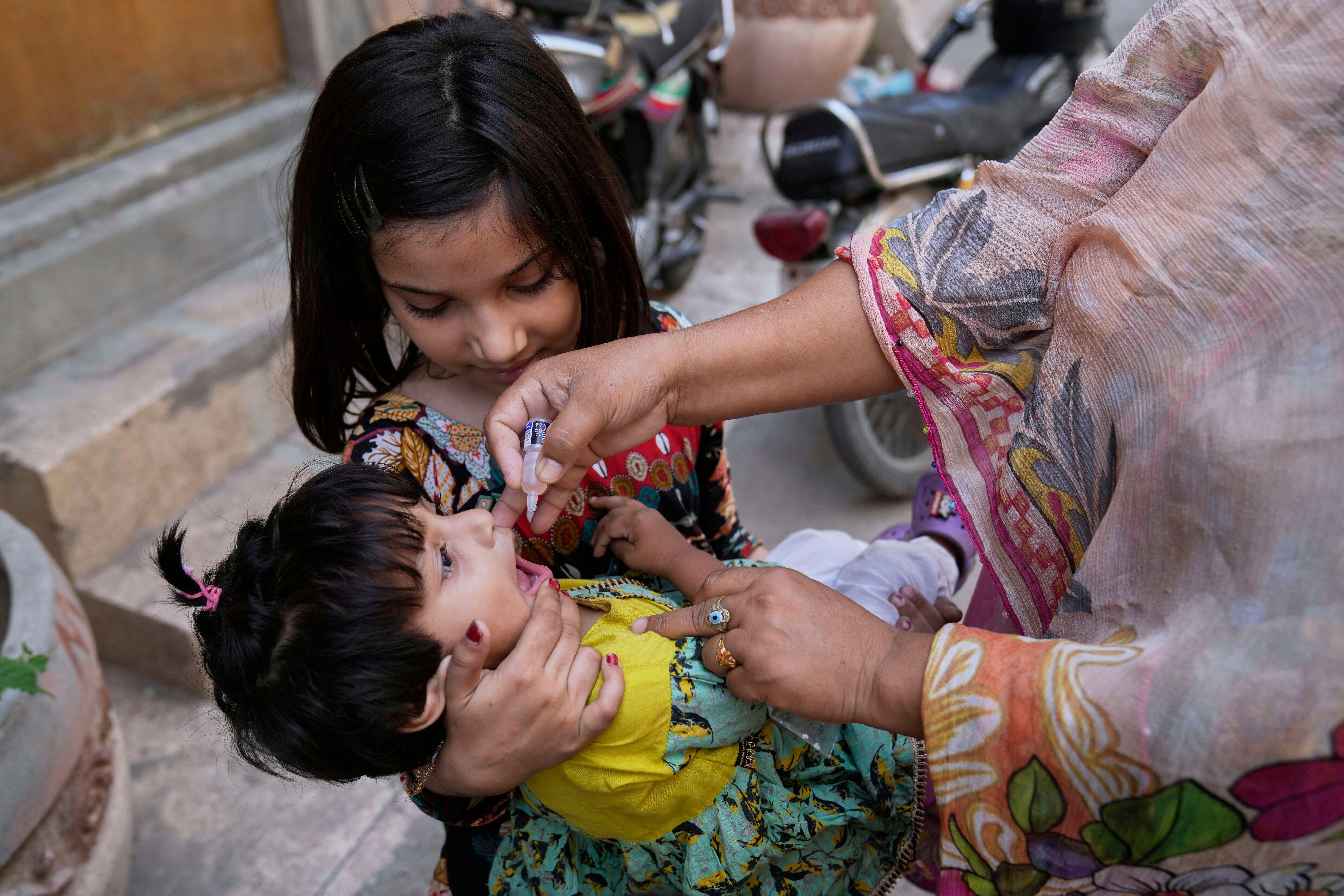 PAKISTÁN-POLIO