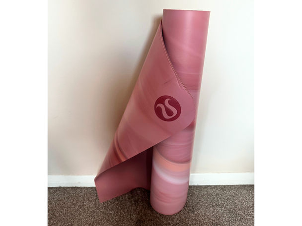 lululemon yoga mat