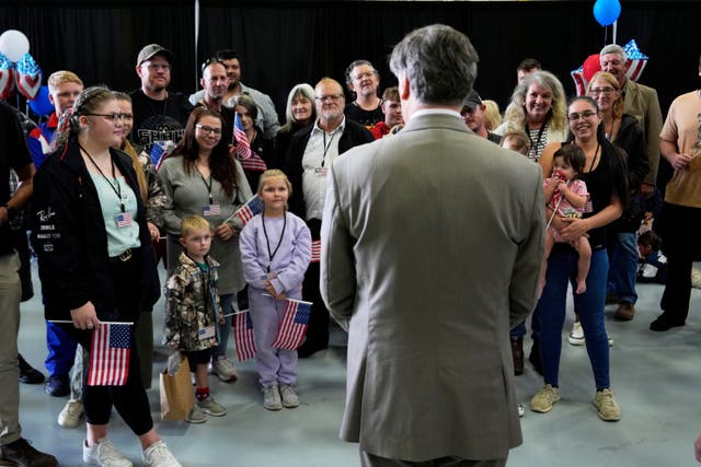 <p>Deputy Secretary of State Christopher Landau greets Afrikaner refugees from South Africa, May 12, 2025</p>