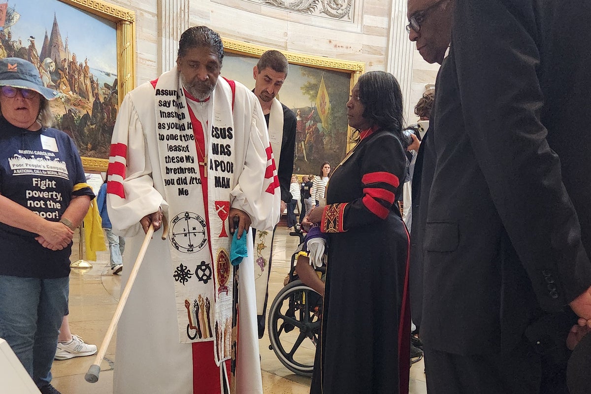 Video shows pastors arrested in Capitol Rotunda prayer-against-Trump encore Video shows pastors arrested in Capitol Rotunda prayer-against-Trump encore