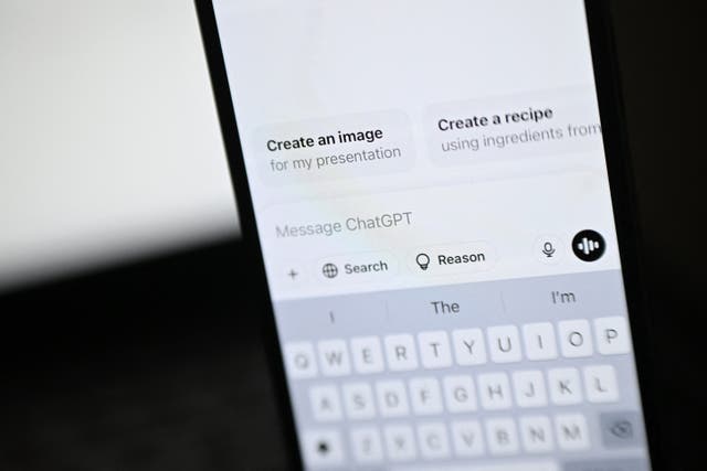<p>OpenAI, creadora de ChatGPT, anunció que investiga el problema técnico que surgió el martes por la mañana</p>