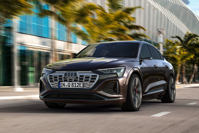 <p>Avoid the optional digital wing mirrors on the Q8 e-tron Sportback – our expert found them maddening</p>