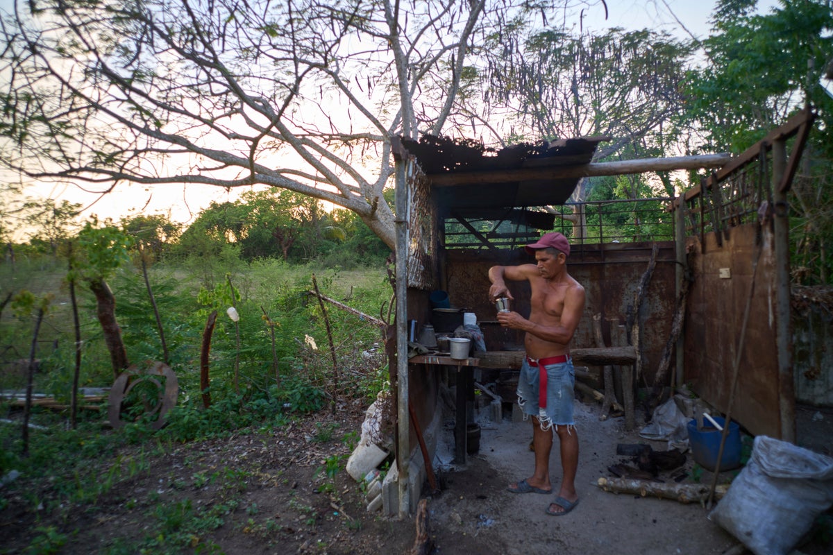 AP PHOTOS: Cuba's energy crisis forces families to find ingenious solutions to get by