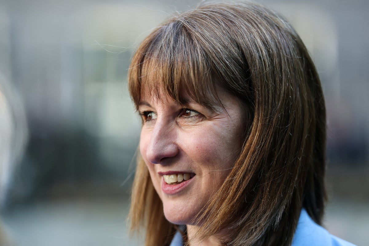 Reeves says Labour’s free school meal drive inspired by growing up in Thatcher years