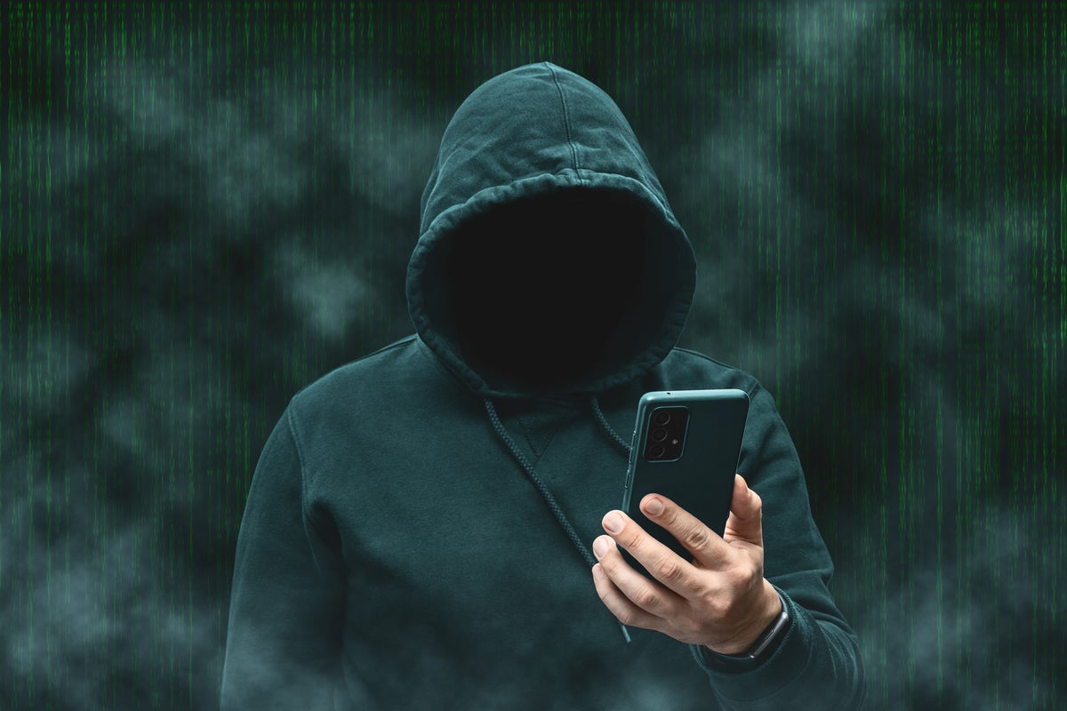Calls for phone snatching law change – but expert warns it may not go far enough