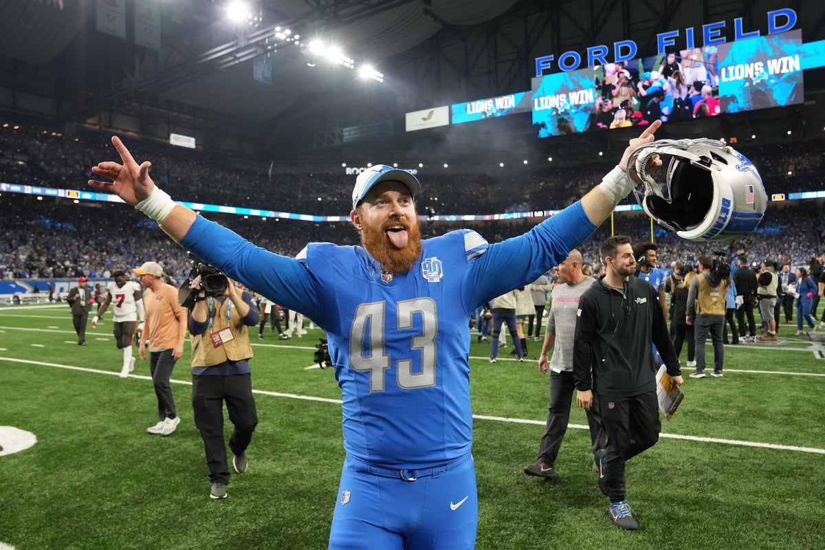 NFL long snapper causes commotion in church after interrupting service to demand answers over porn claims