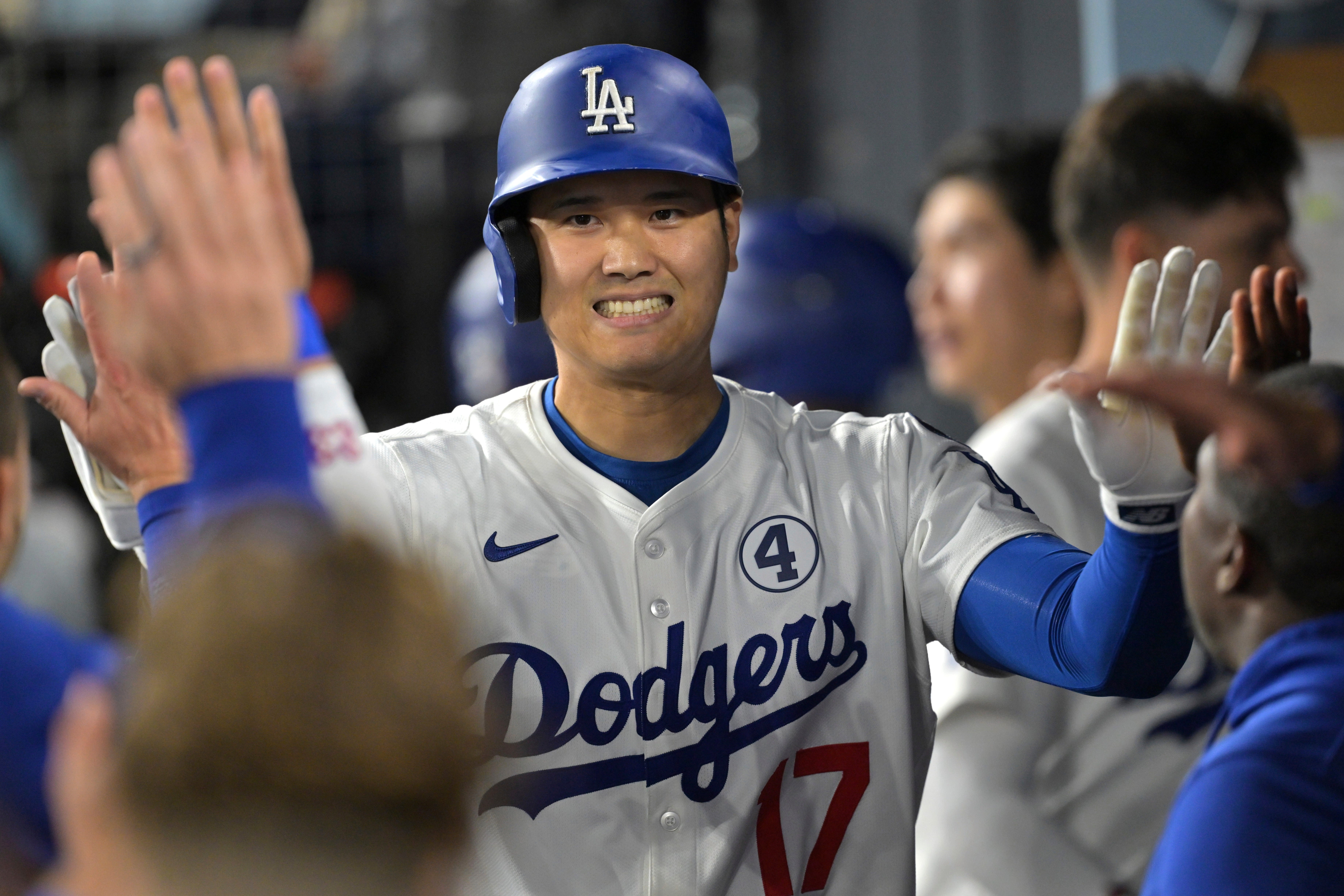 DODGERS-OHTANI-REGALO
