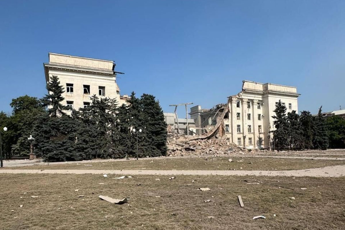 Ukraine-Russia war latest: Trump warns Putin’s revenge for drone attack ‘not going to be pretty’ Ukraine-Russia war latest: Trump warns Putin’s revenge for drone attack ‘not going to be pretty’