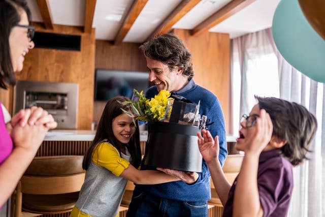 <p>We've got the best deals on Father's Day gifts – with next day delivery </p>