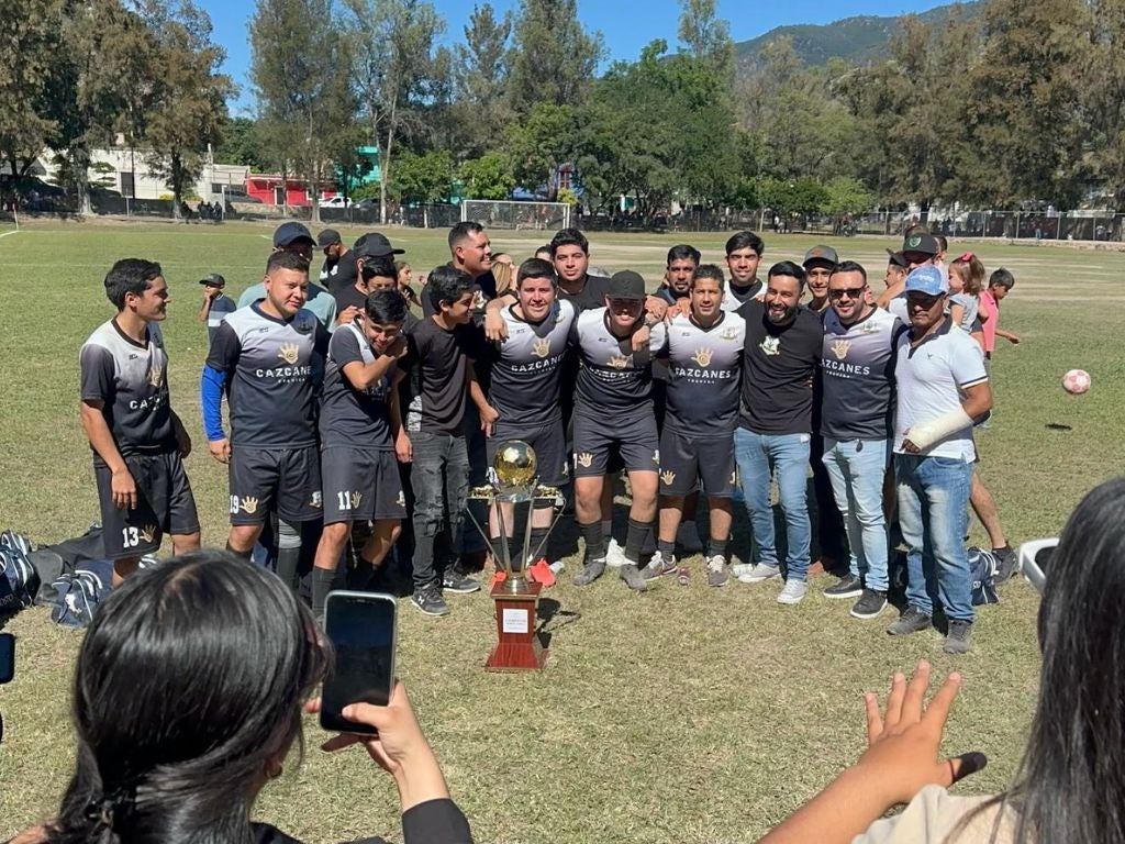 Local Hostotipaquillo Team