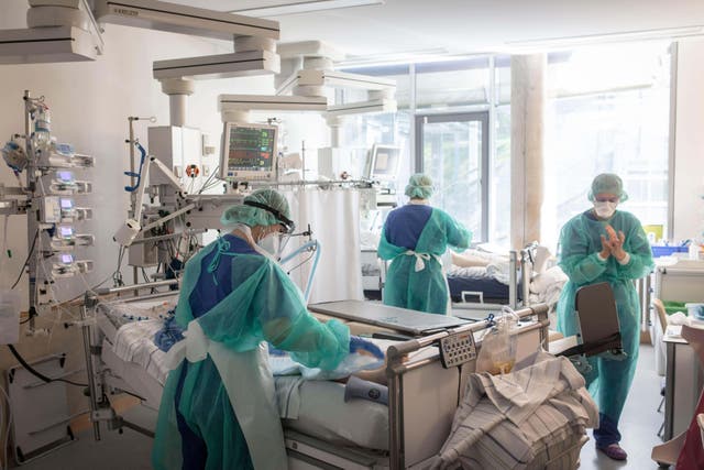 <p>Sepsis patients can end up in intensive care </p>