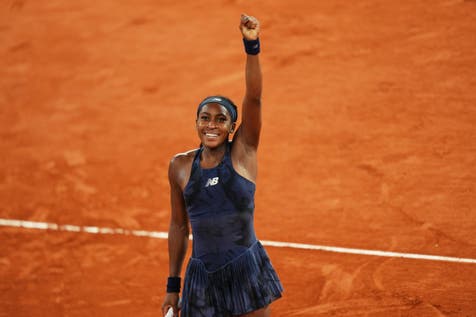 <p>Coco Gauff of the U.S. celebrates as she won the semifinal match of the French Tennis Open against France's Lois Boisson at the Roland-Garros stadium in Paris, Thursday, June 5, 2025. </p>
