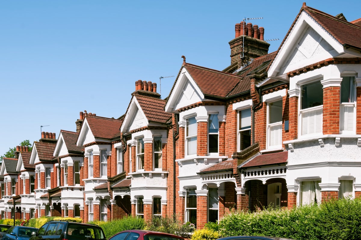 House sales forecast to rise despite rising prices, experts say