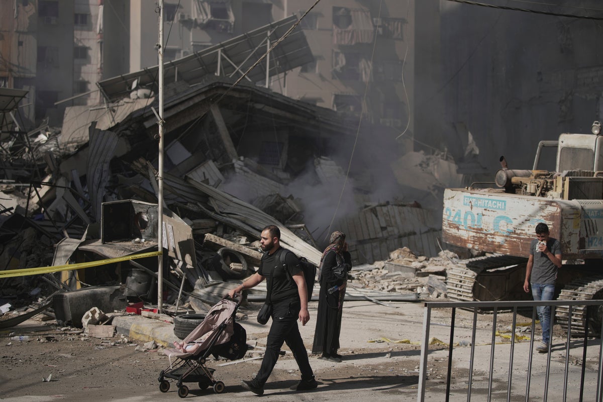 Lebanese army warns Israeli airstrikes might force it to freeze cooperation with ceasefire committee