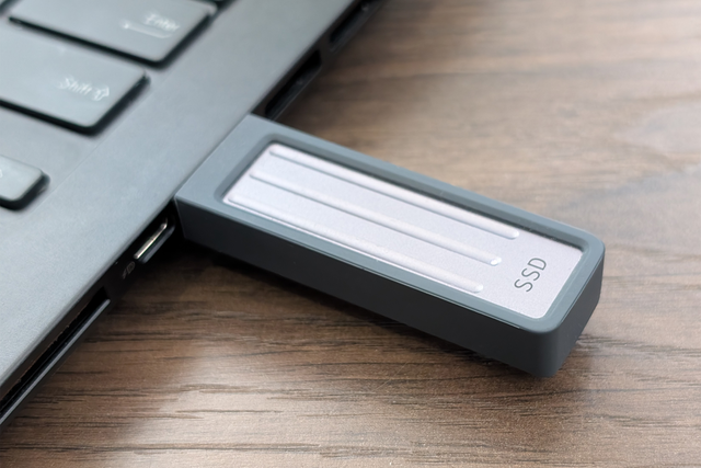 <p>The line between SSDs and traditional thumbsticks has blurred – USB drives can now carry 2TB of data</p>