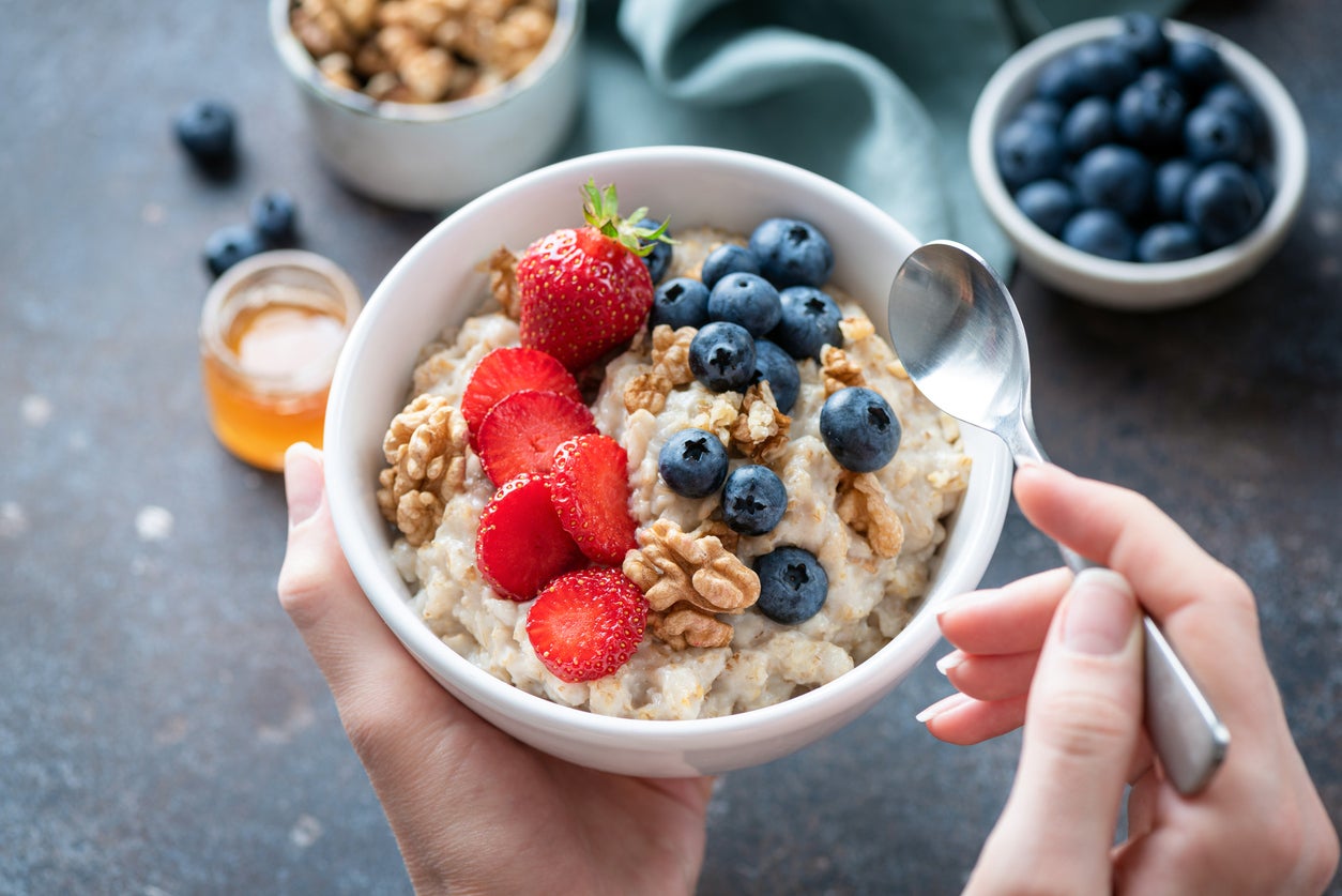 Oatmeal contains nearly four grams of dietary fiber is just one cup