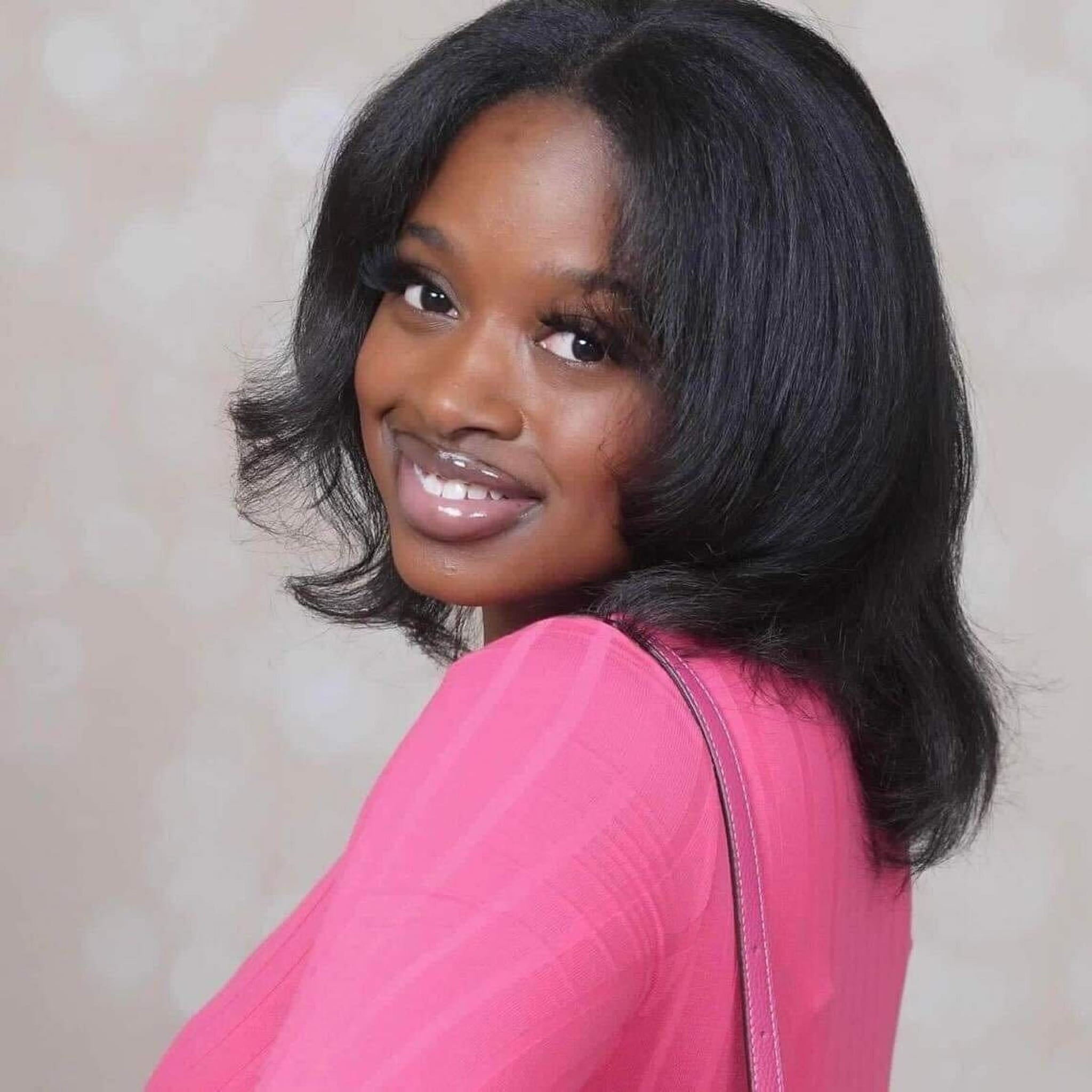 Robinson, who was studying criminal justice at Milwaukee Area Technical College with dreams of joining the military, had an easy smile and a fierce work ethic, her mother said