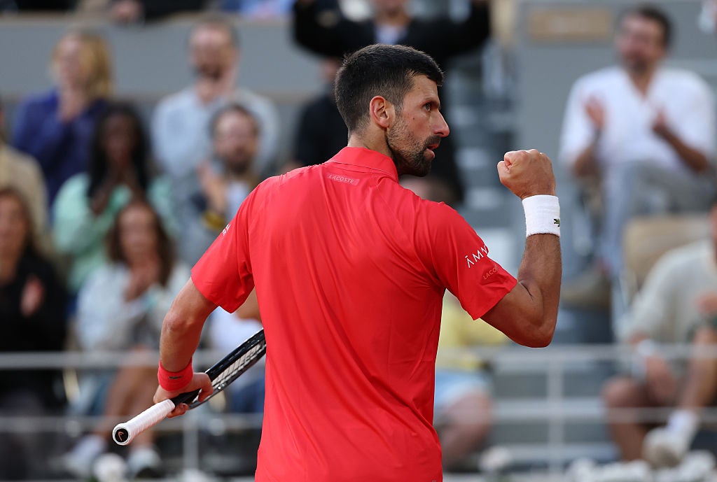 Djokovic ends a long run of Sinner holds against him when he levels the set