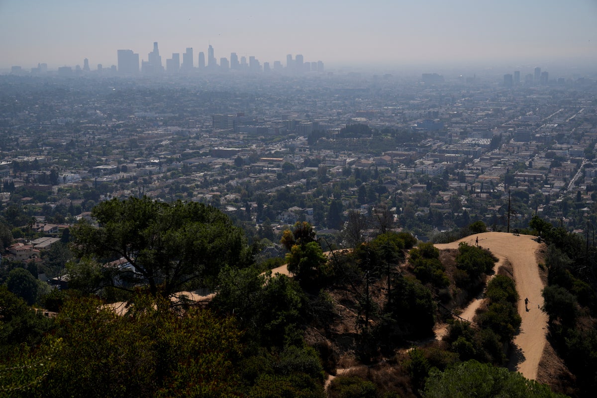 Southern California air regulators weigh a plan to phase out gas furnaces and water heaters