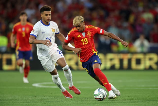 <p>Lamine Yamal's Spain got the better of Desire Doue and France</p>