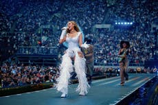 Beyoncé praised for ‘effortless’ recovery from wardrobe malfunction on Cowboy Carter tour