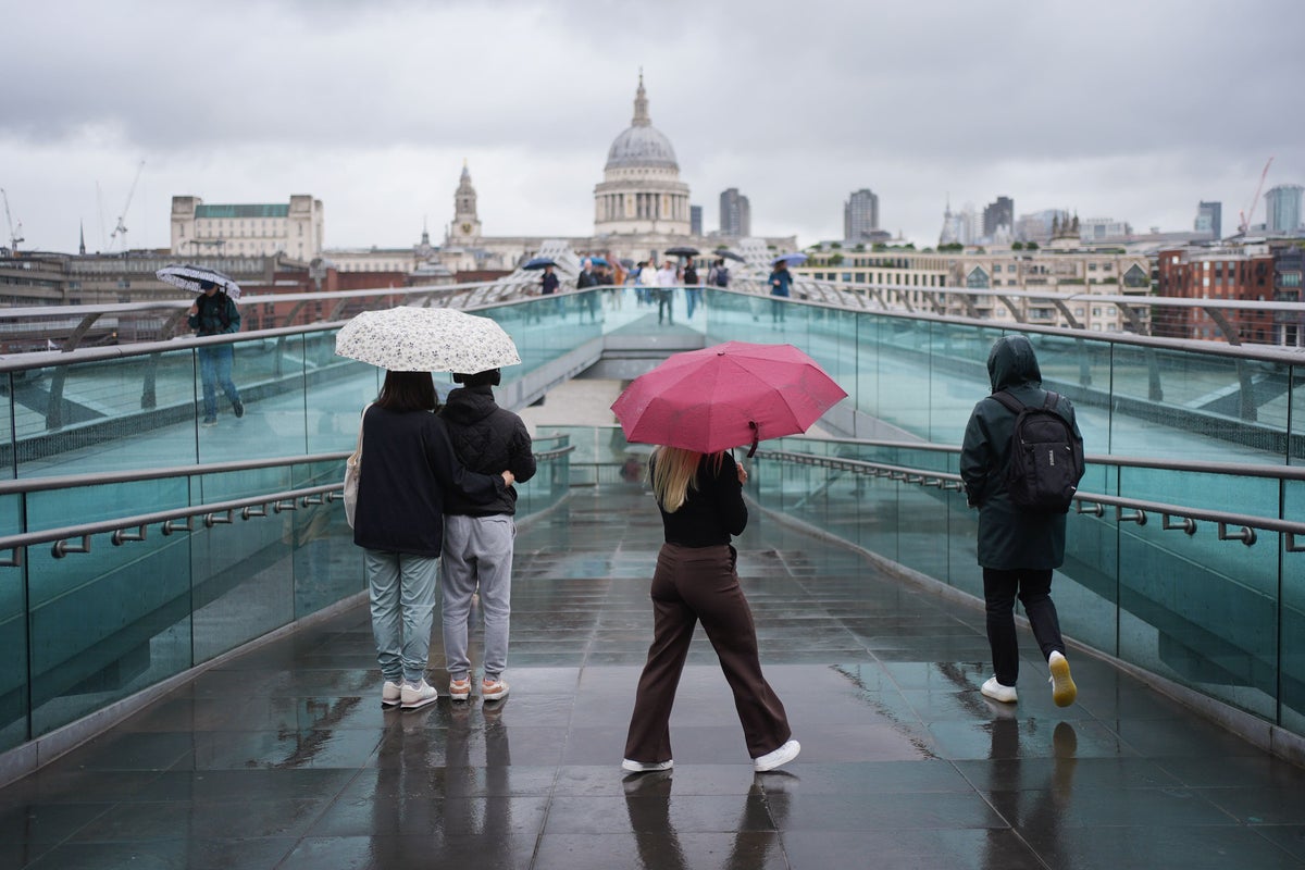 Thunderstorms set to hit UK as temperatures rise