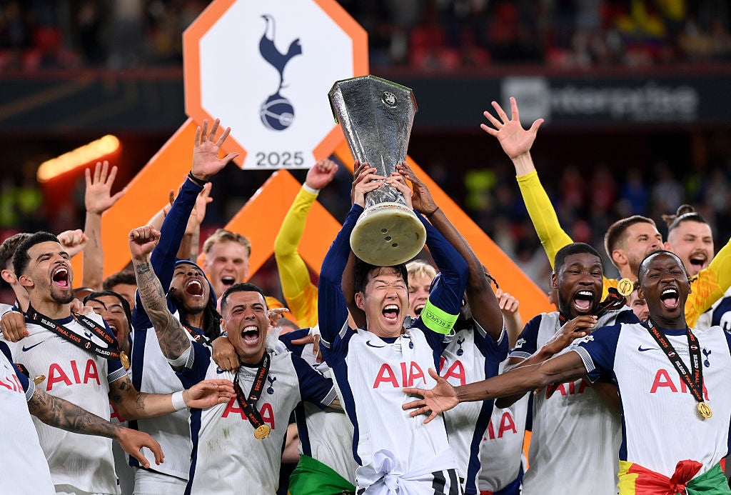 Pobecoglou sa vrátil k pragmatickejšej futbalovej futbalovej futbale v Triumf Spurs 'Europa League, namiesto jeho útočného štýlu