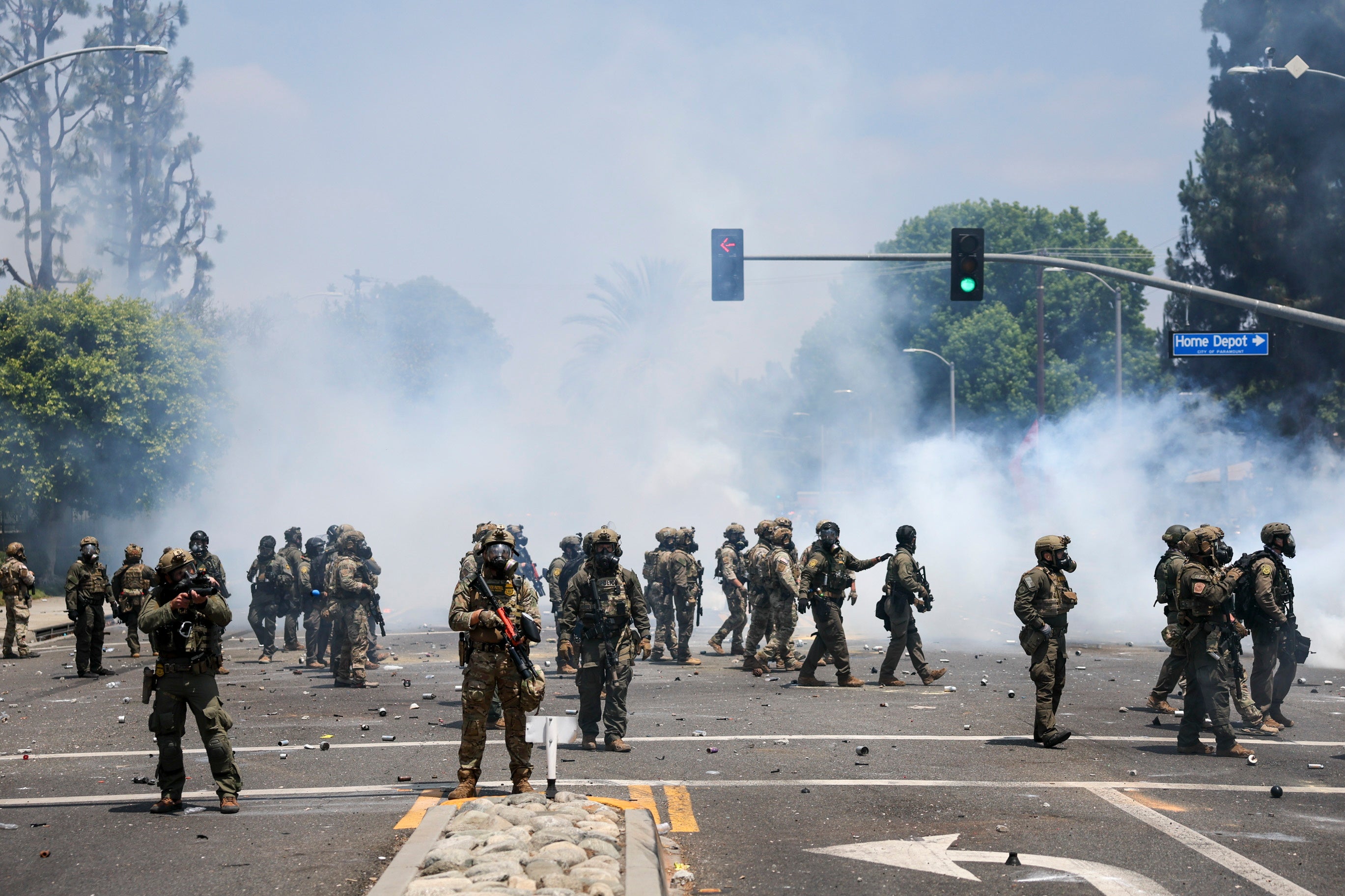 Weapons Officers for conducting laws on painting on the background of smoke