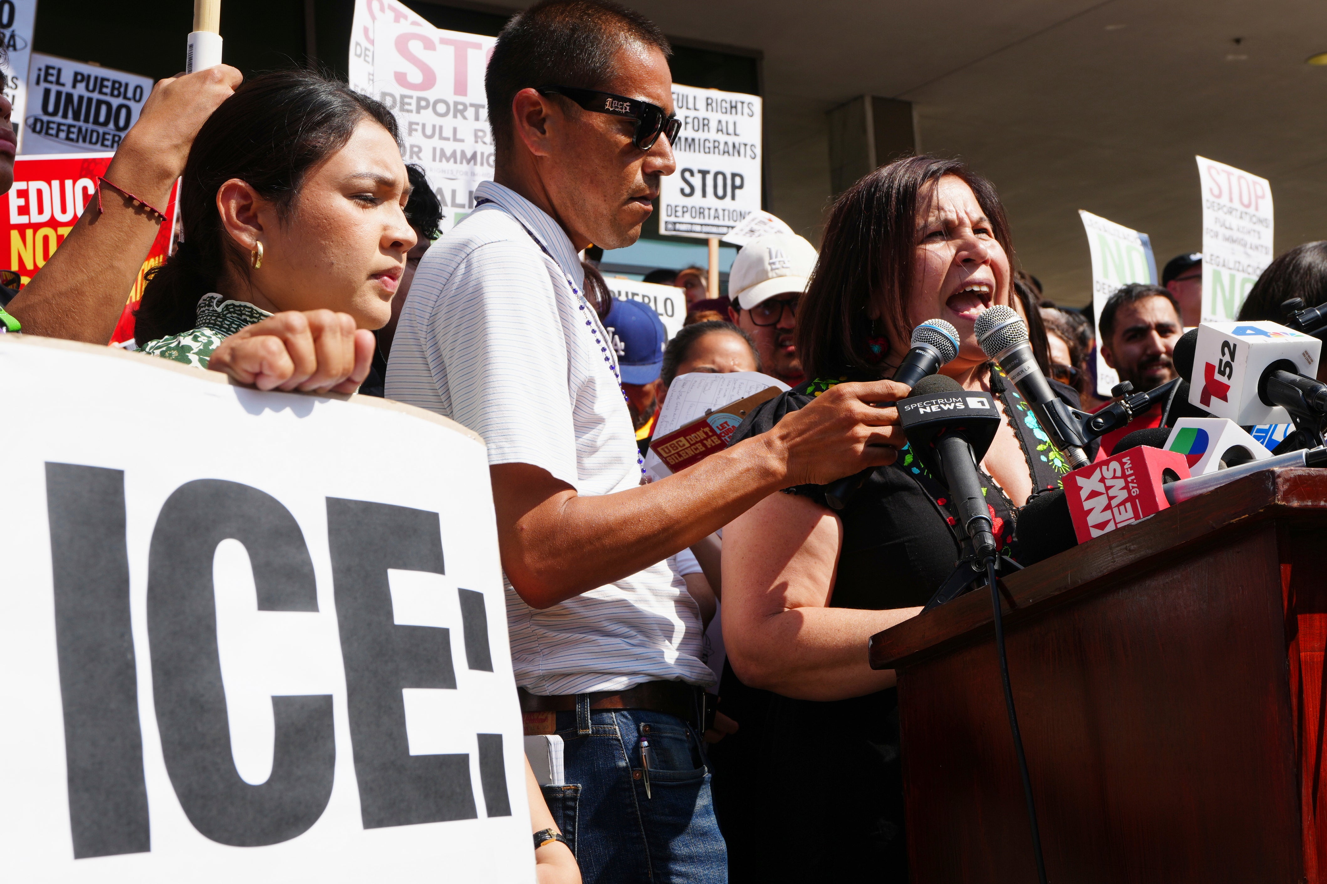 Tense conflict between police and demonstrators was held in LA on Friday, in response to the business of immigration and customs funds, which arrested at least 44 people about immigration violations