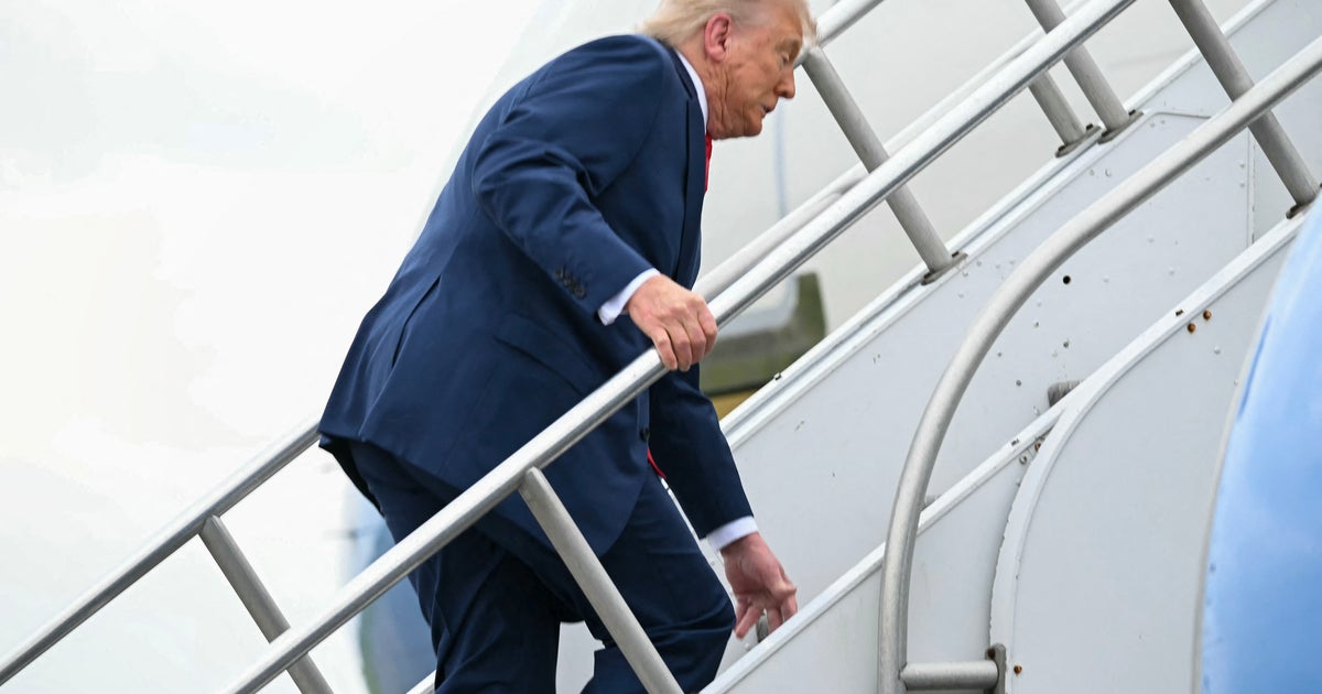Donald Trump mocked after US president's stumble climbing Air Force One  steps | The Independent