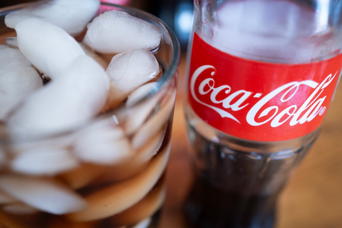 Drinking a soda could be worse than eating a candy bar, researchers find Drinking a soda could be worse than eating a candy bar, researchers find