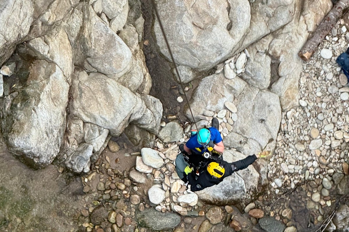 High school student airlifted to safety after rattlesnake bite on remote fishing trip High school student airlifted to safety after rattlesnake bite on remote fishing trip