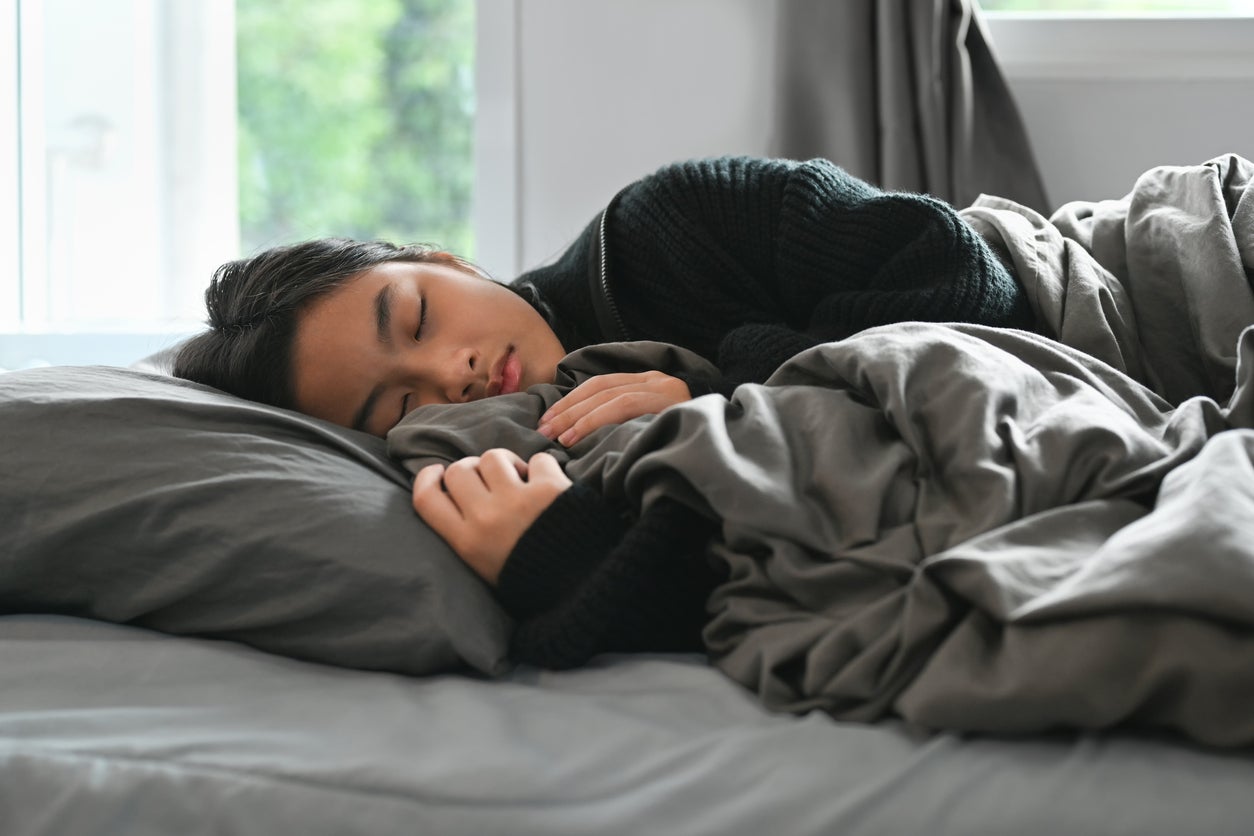 Teens with healthier sleep habits, such as going to bed earlier, were found to have better cardiovascular health in the future, researchers said Monday. Although cardiac incidents are are in younger age groups, they can happen
