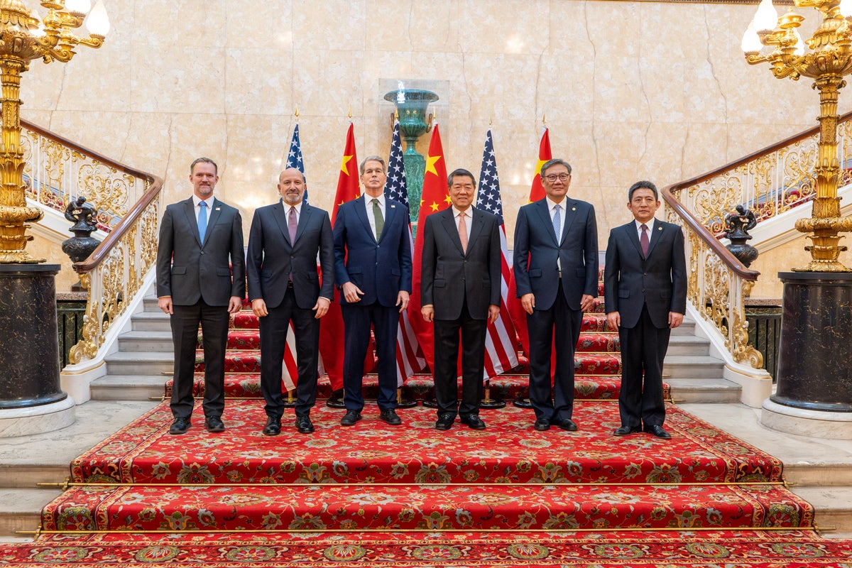US-China trade talks ‘going well’ as meeting resumes for second day in London