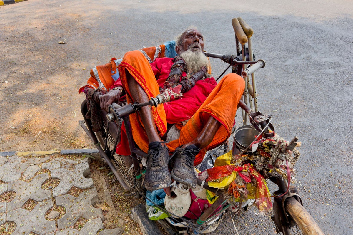 Northern India on the boil with heat waves disrupting normal lives and raising health concerns
