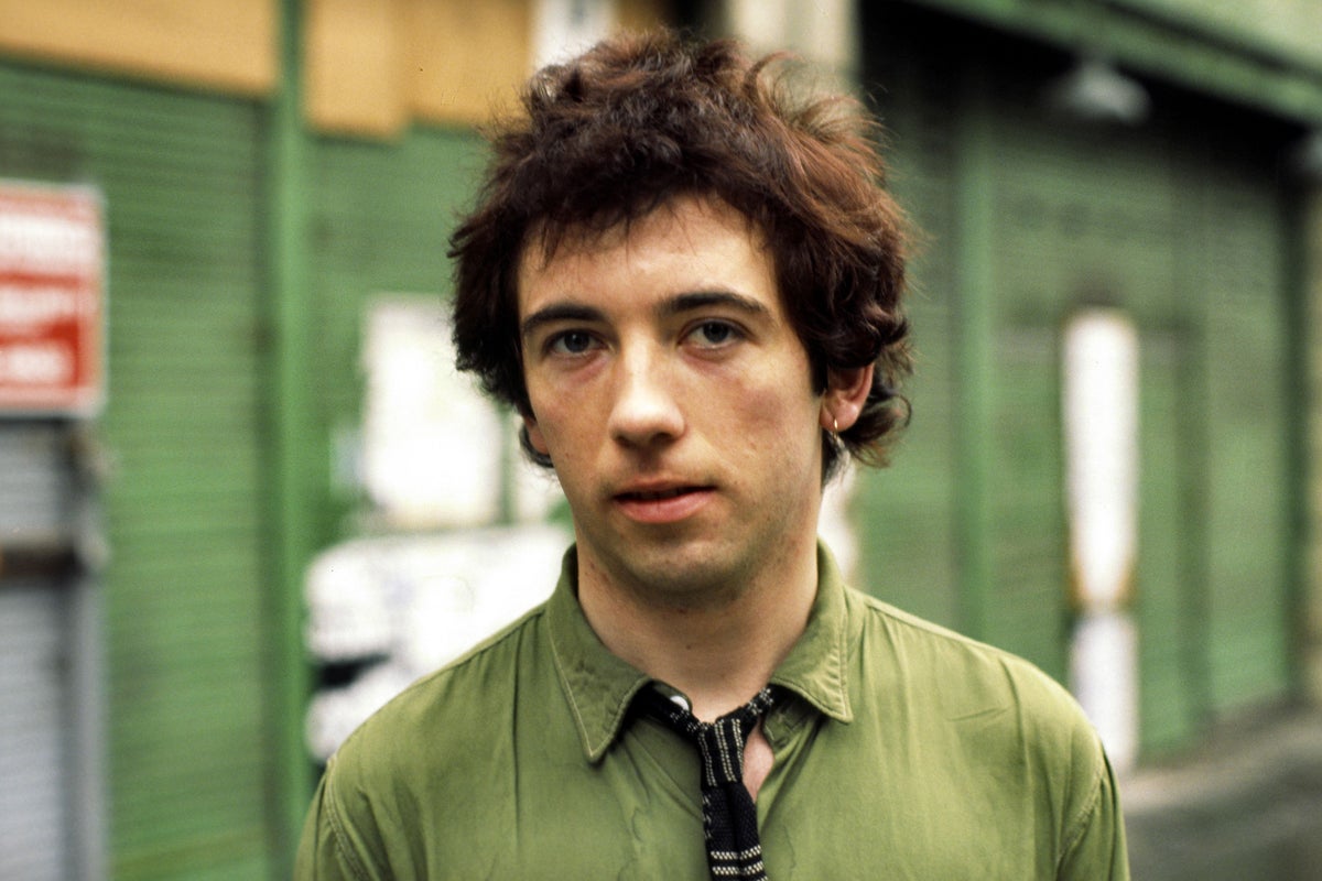 ‘We invented karaoke!’ – how Buzzcocks’ Pete Shelley swapped his punk-pop crown for synths, Spectrums and sexual censorship
