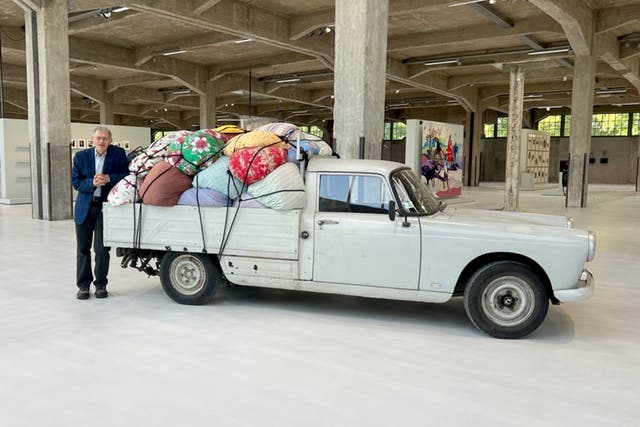 <p>Simon says arranging a car locally is usually cheap and easy... if you only need it for a day or two </p>