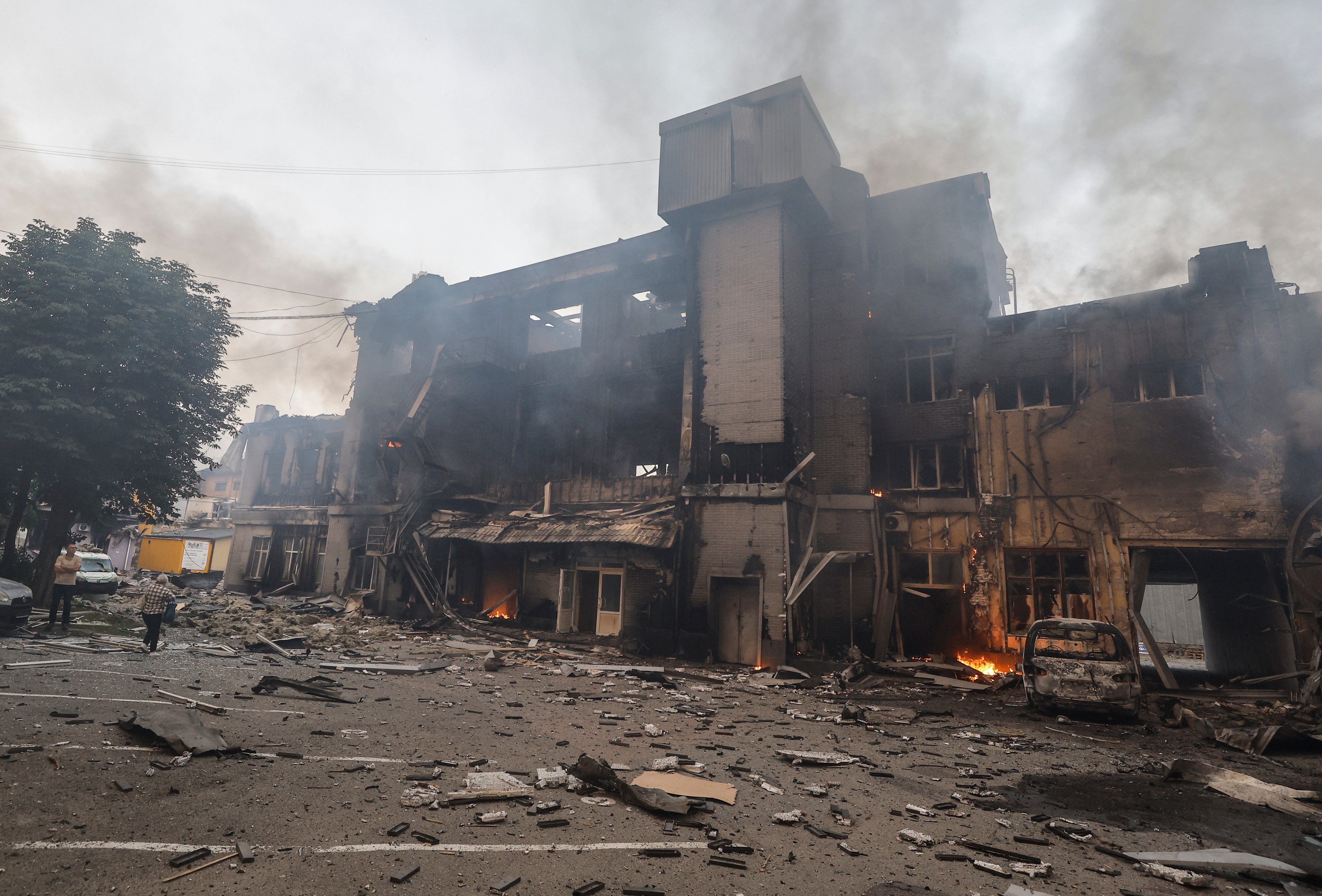 Russian attacks killed seven people overnight last night, Ukrainian officials said