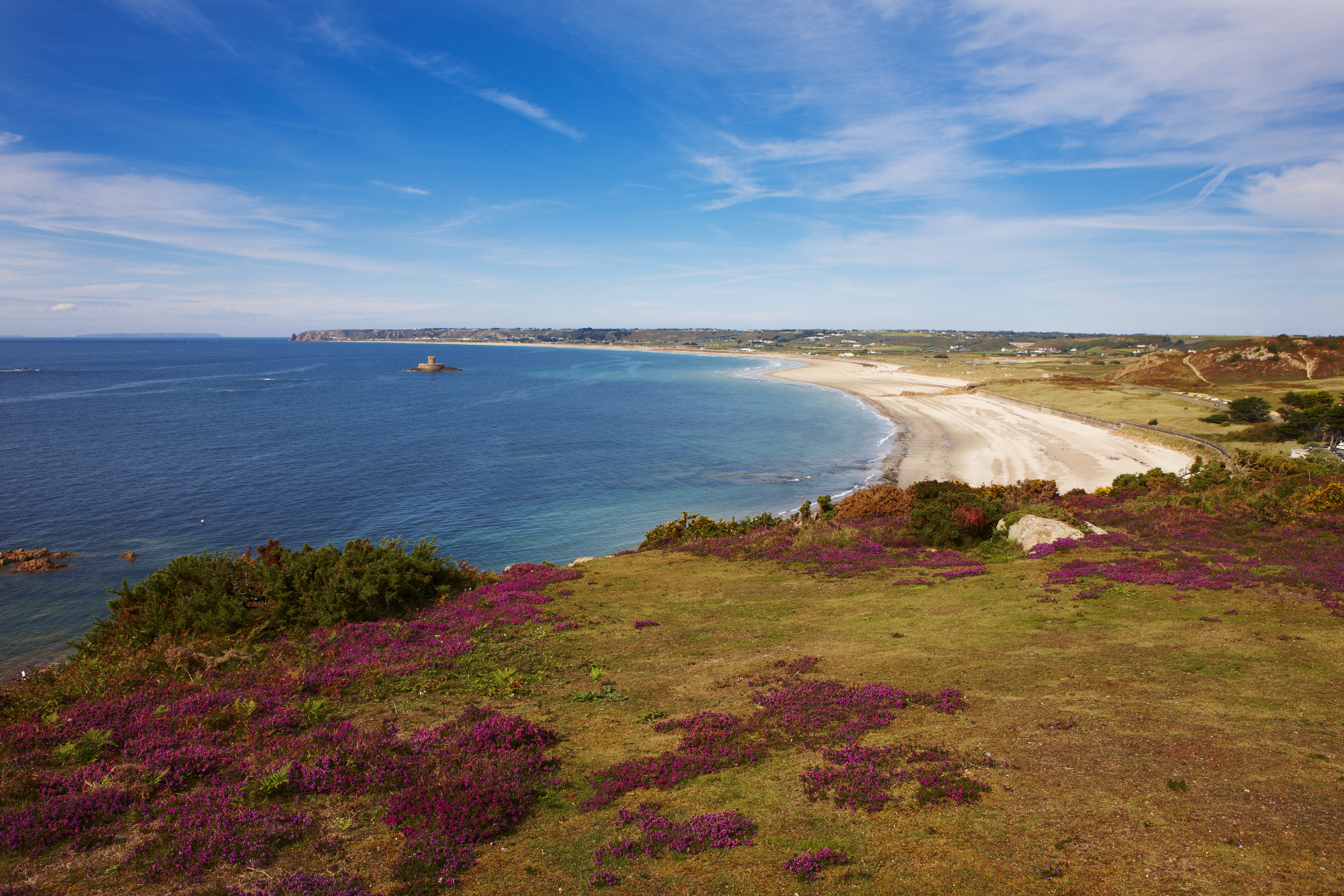 Beachgoers in Jersey were evacuated from St Ouen’s Bay